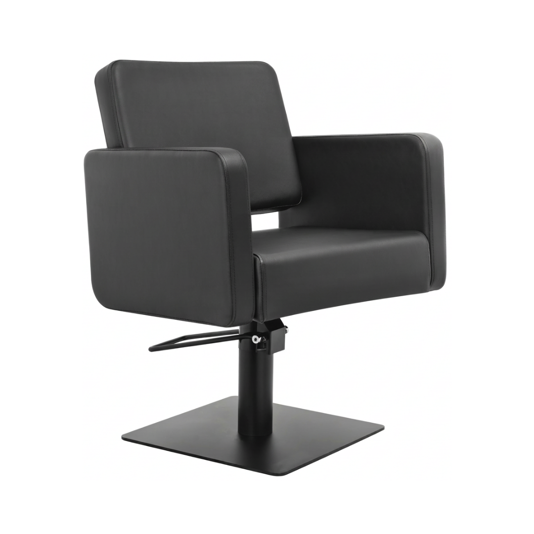 Poltrona styling nera quadrata